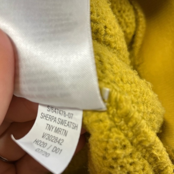 Old Navy Loose Cozy Sherpa Sweatshirt Womens size XL Yellow - Picture 11 of 14